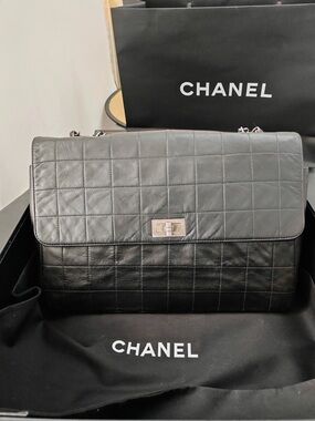 Rare CHANEL 2.55 Quilted Multi-Pocket Flap Bag 3 Back Pockets Wear Both Sides